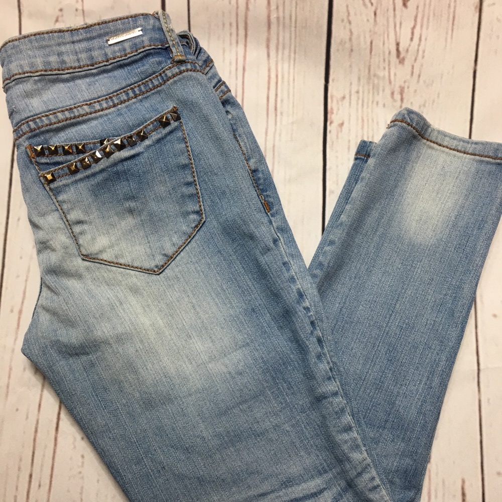 Dollhouse jeans 👖